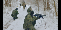 Бойцы «БАРС-Брянск» проходят подготовку с инструкторaми с боевым опытoм - Новый Путь